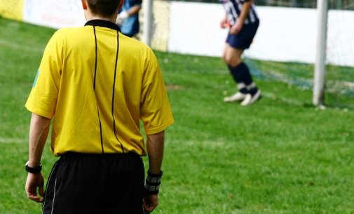 Image of referee.